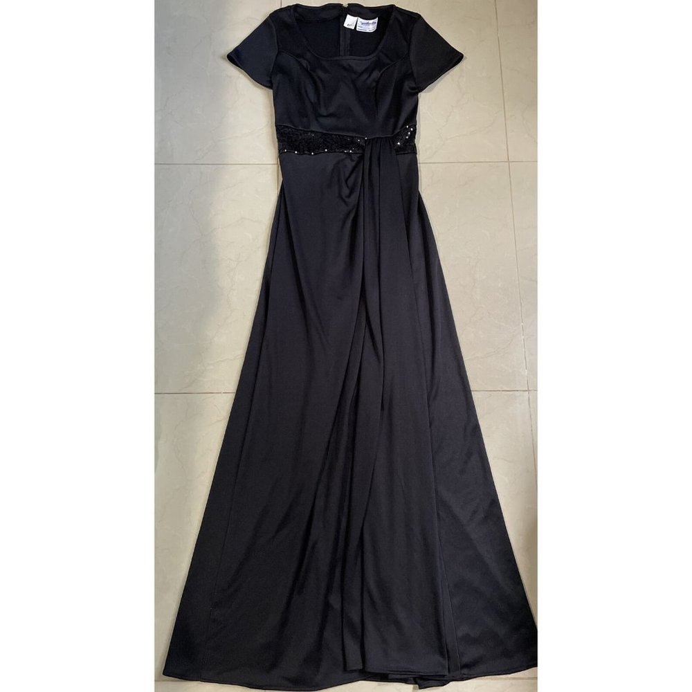 Southeastern Beaded Performance Apparel Size 2 Black Long